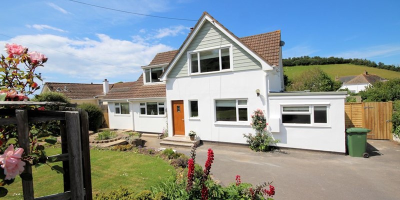 White Sands Croyde Holiday Cottages Entrance