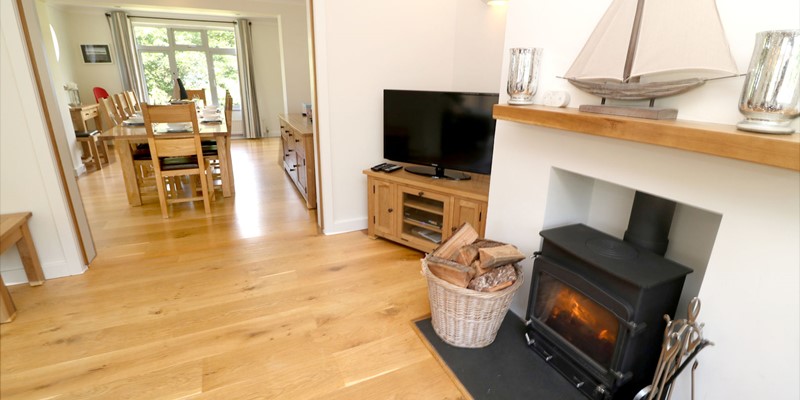 White Sands Croyde Holiday Cottages Lounge To Dining