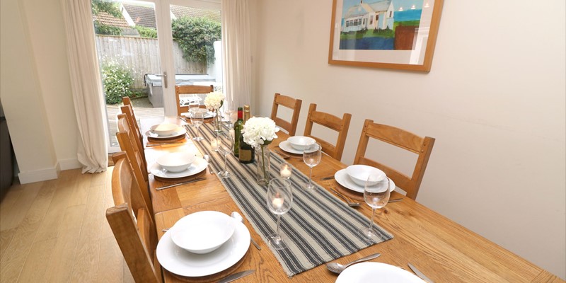 Croyde Holiday Cottages Offshore Dining To Patio