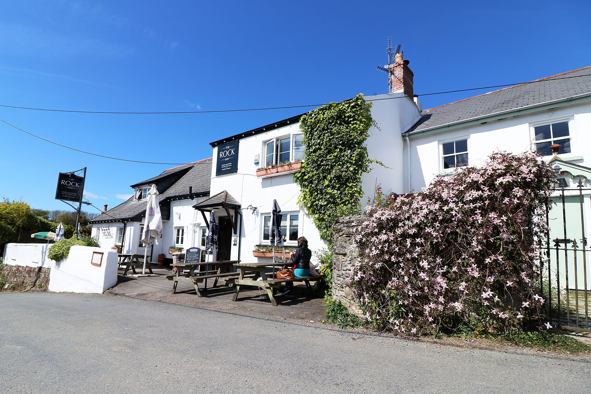 Georgeham The Rock Pub1