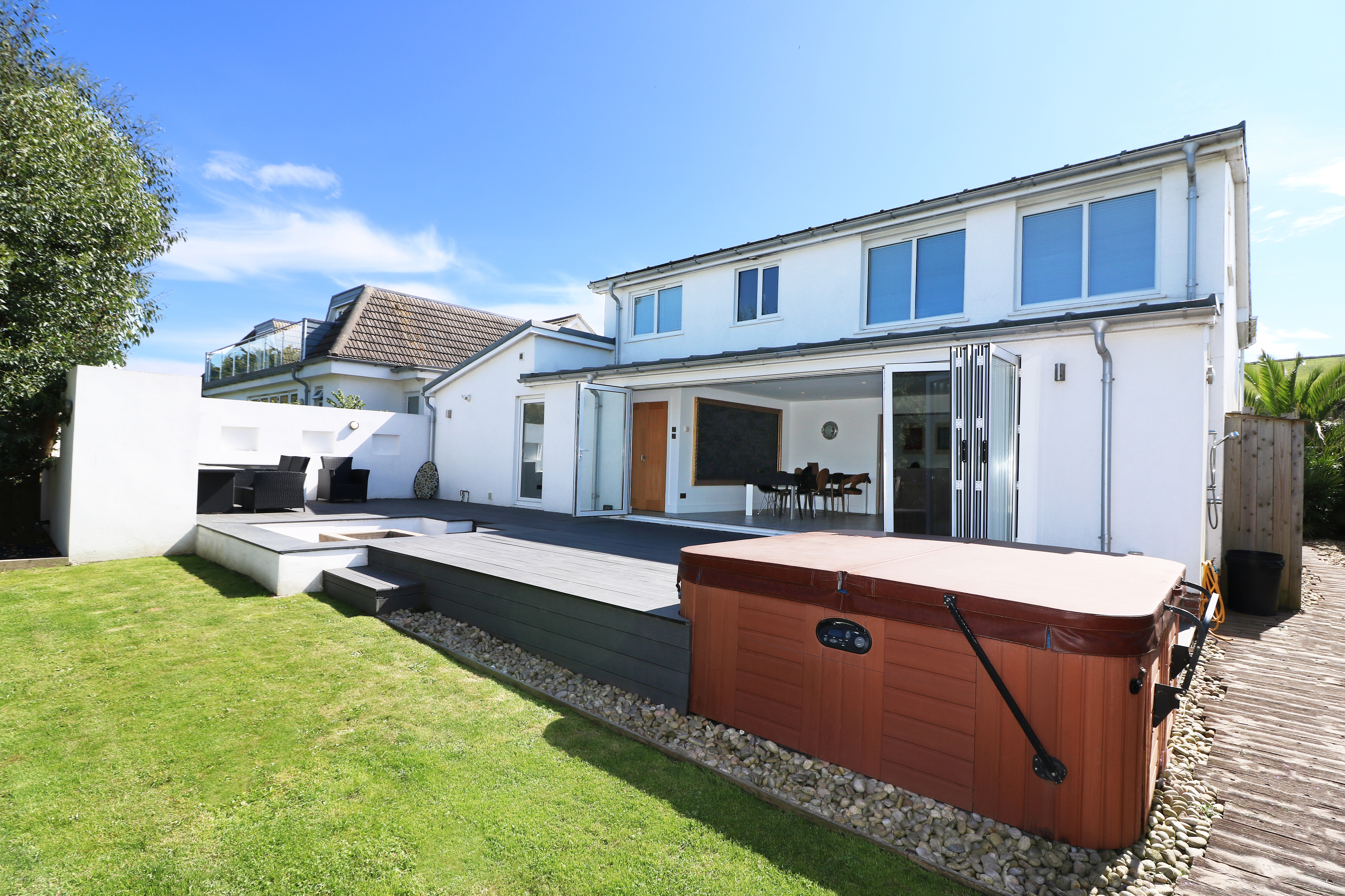 Easter Holiday Availability