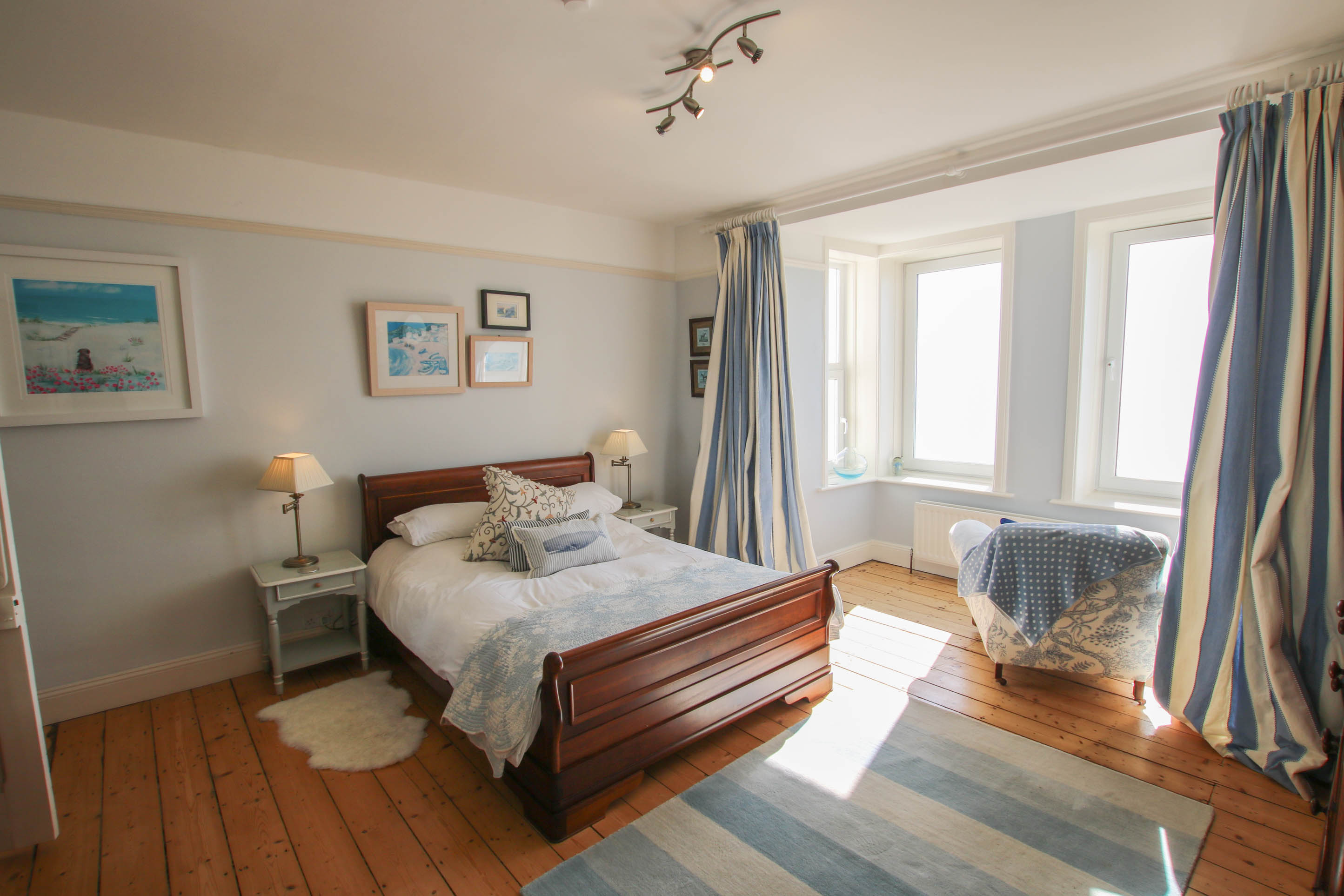 The White House Croyde Holiday Cottage Impressive Sea