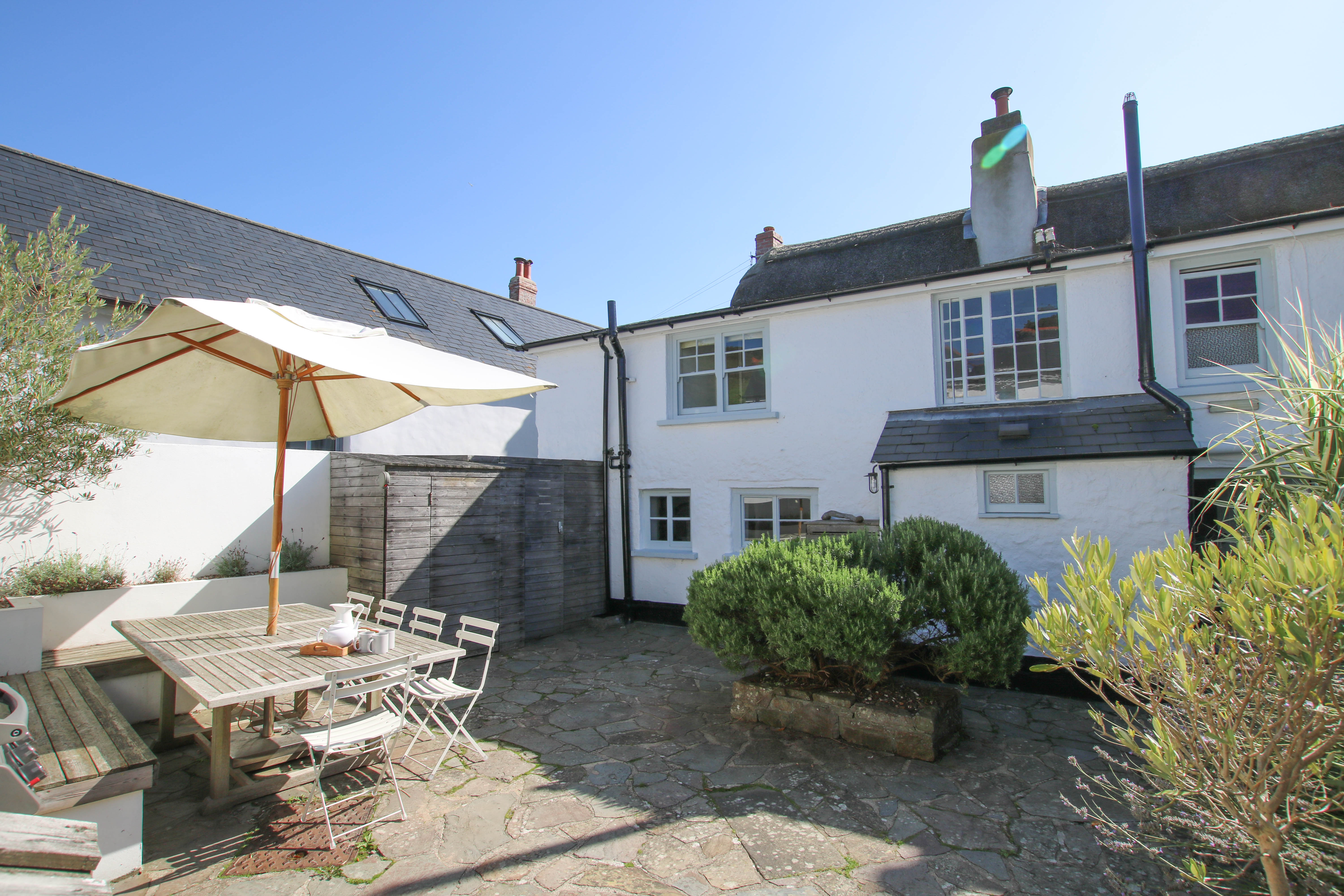 Home House Croyde Holiday Cottages Sleeps 12