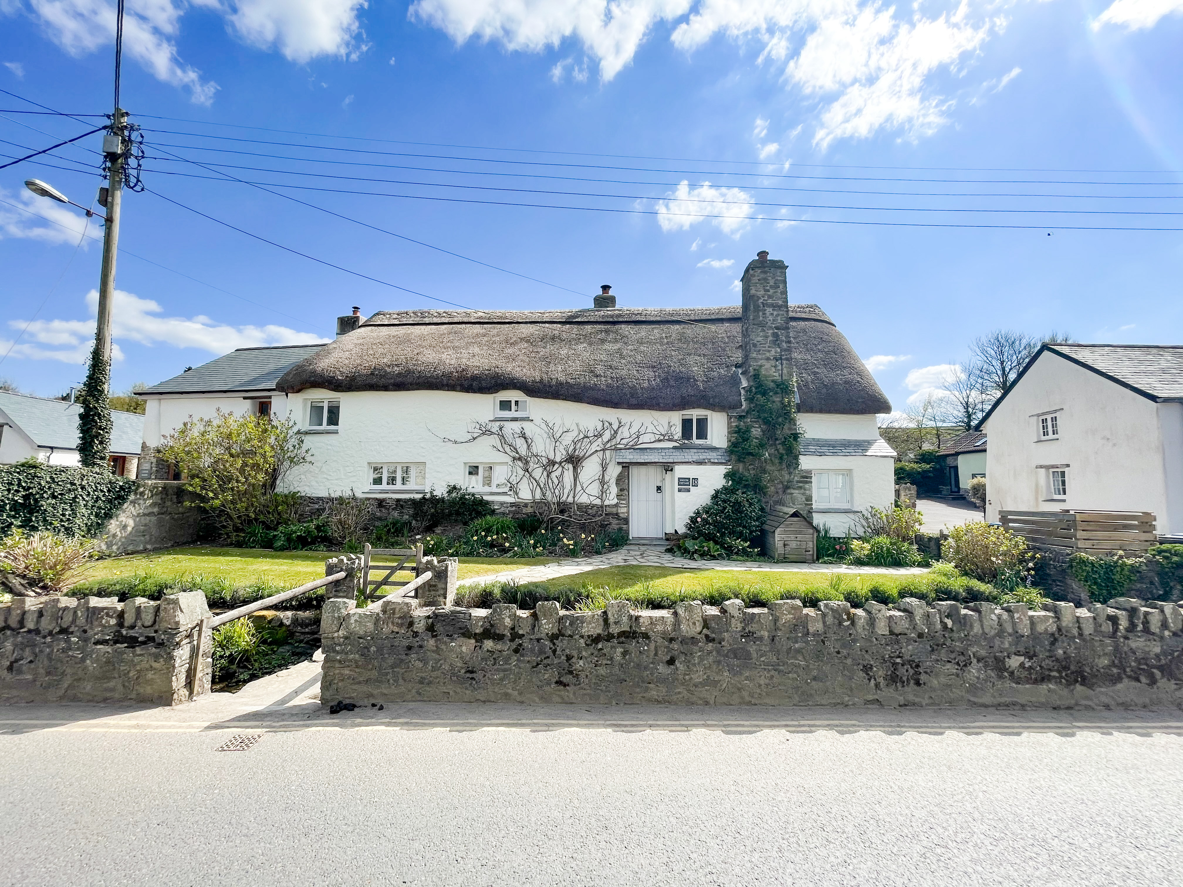 Sweets Cottage Croyde Holiday Cottages Sleeps 10