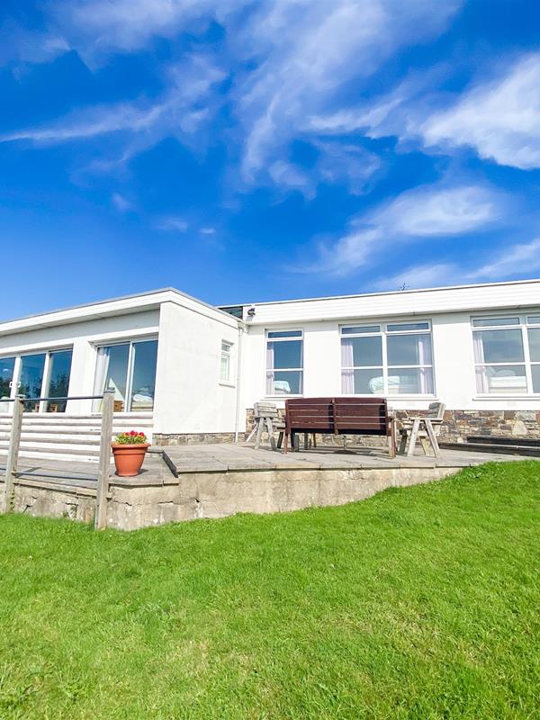 Croyde Holiday Cottages Luckenborough Front Elevation