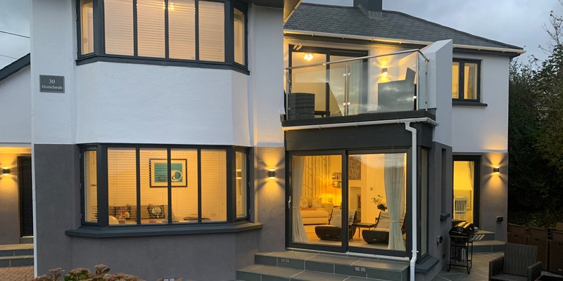 Homelands Night External